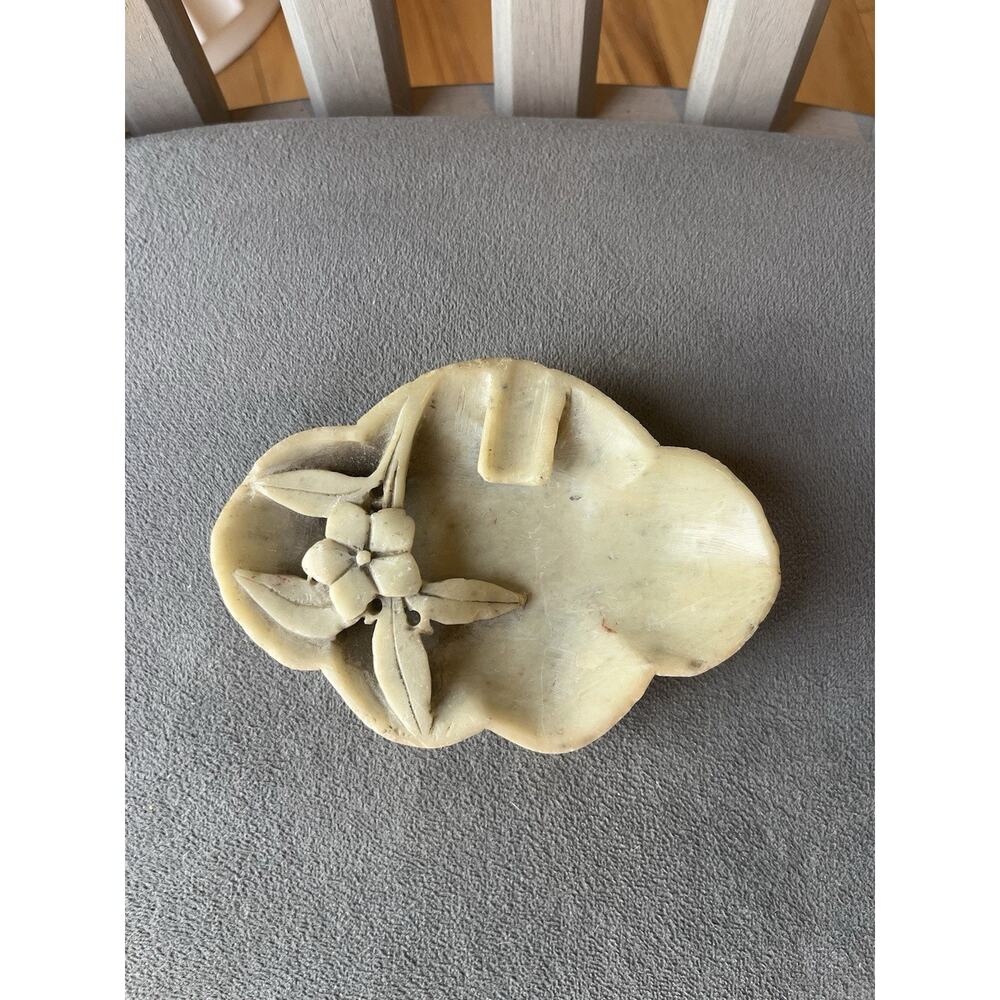 Floral Carving Stone Light Green Ring Dish Ashtray